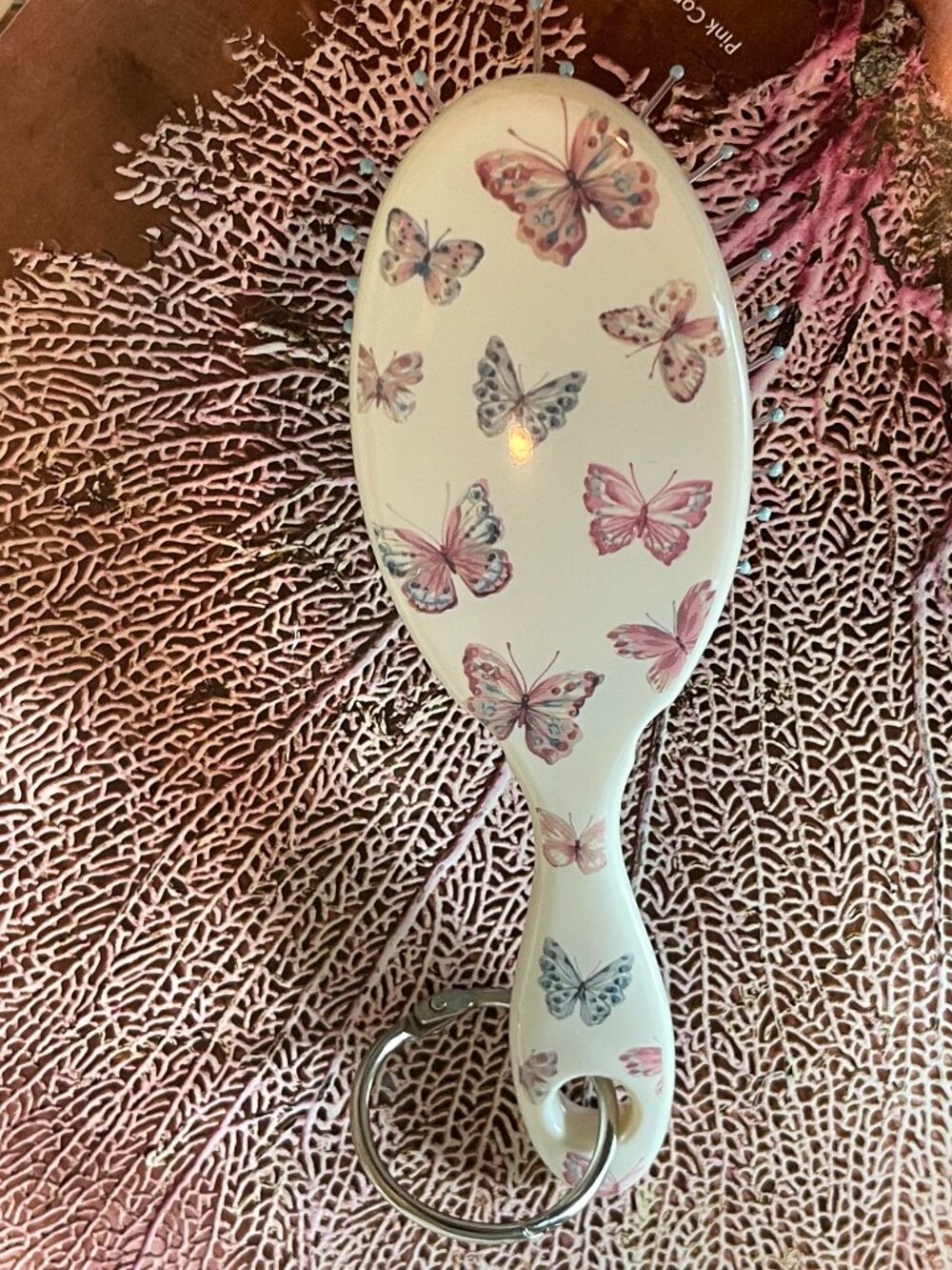 NEW MacKenzie-Childs x Wet Brush Butterfly Hill Keychain Brush NIP